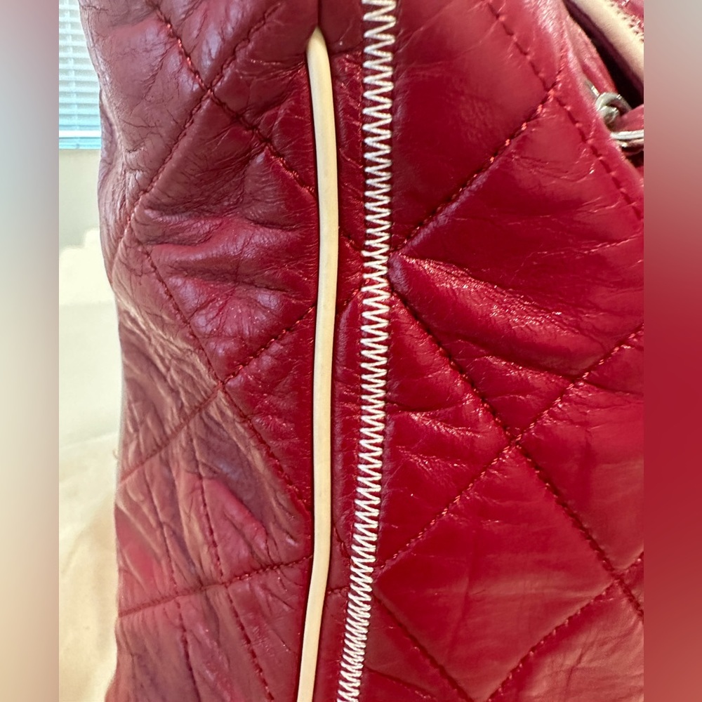 ♥️❤️ RARE CHANEL in RED LAMBSKIN Tote❣️ #Hermes #Fendi #Dior #Prada #Valentines - Picture 9 of 16